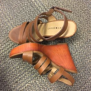 Lucky Brand Larinaa wedges